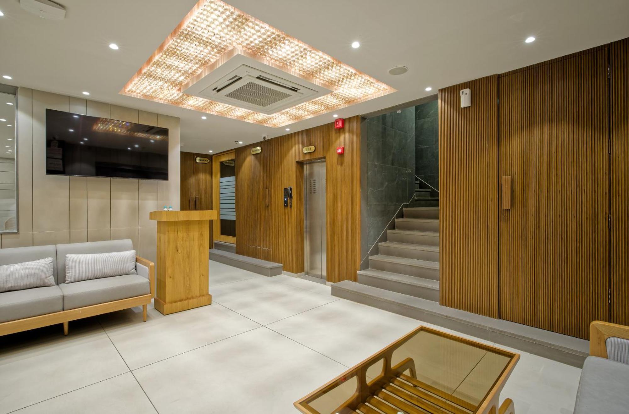 Hotel Lake Point Ahmedabad Luaran gambar