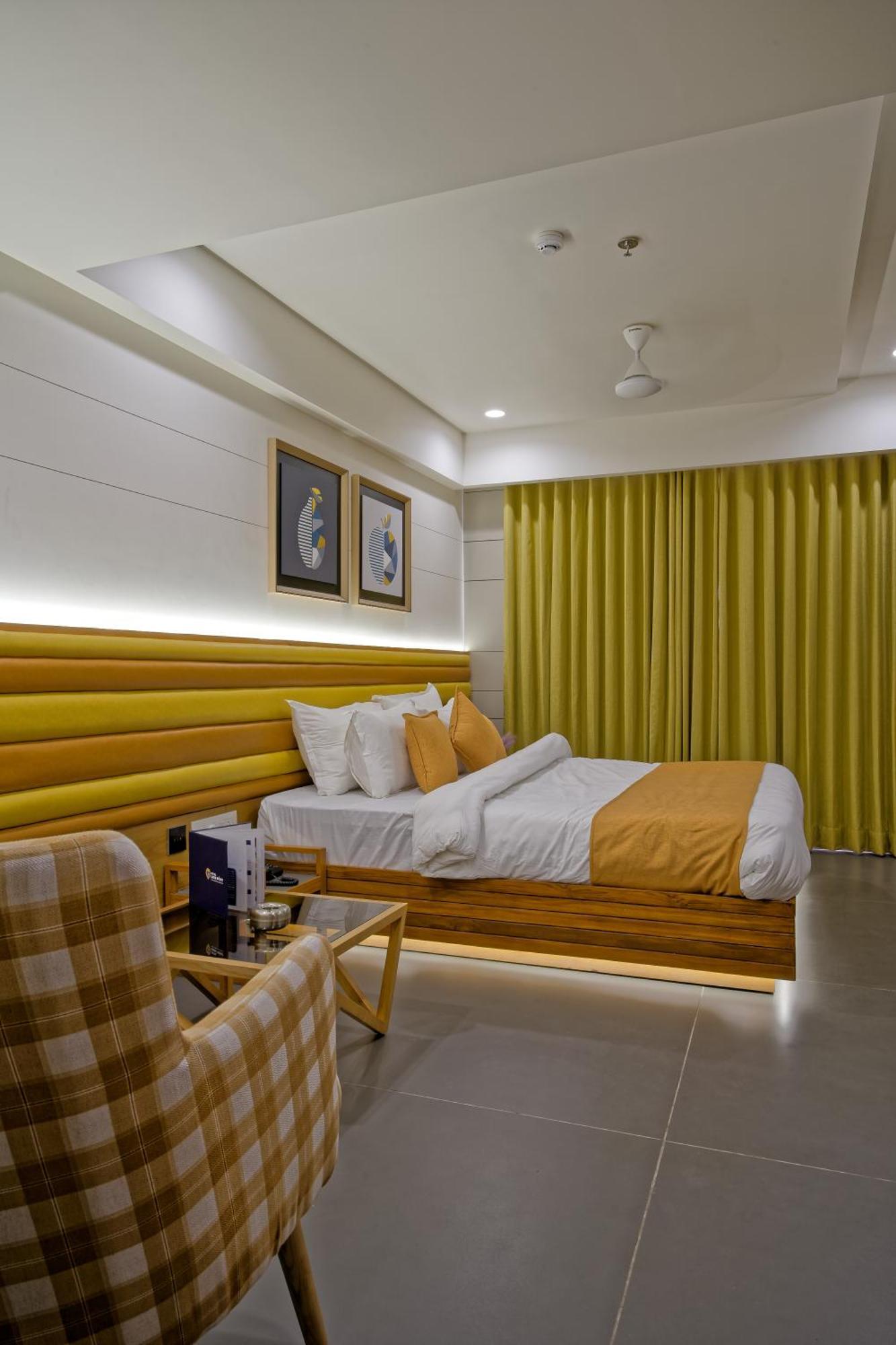 Hotel Lake Point Ahmedabad Luaran gambar