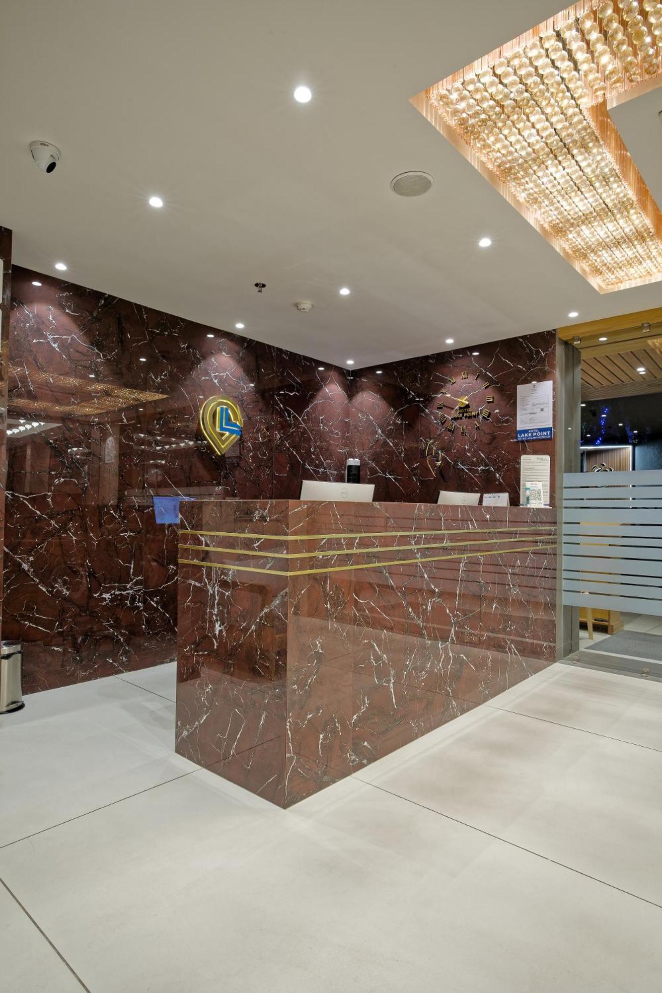 Hotel Lake Point Ahmedabad Luaran gambar