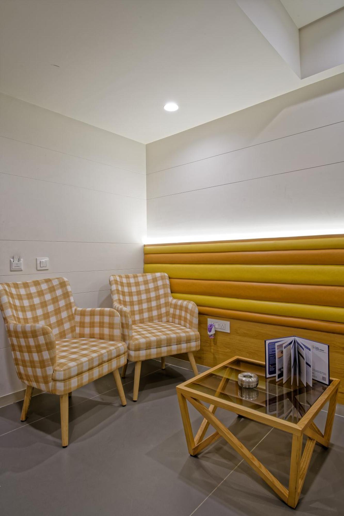 Hotel Lake Point Ahmedabad Luaran gambar