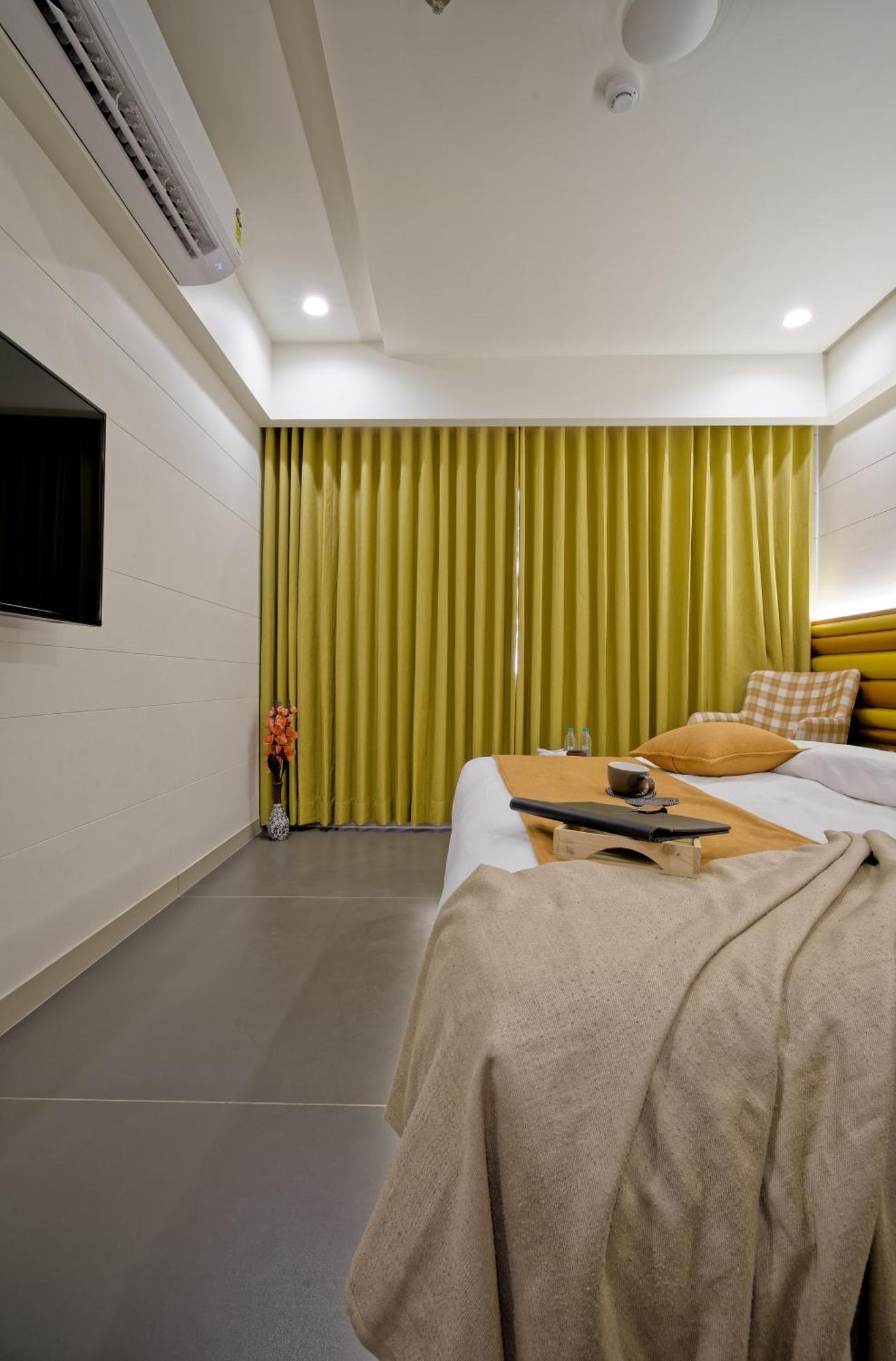 Hotel Lake Point Ahmedabad Luaran gambar